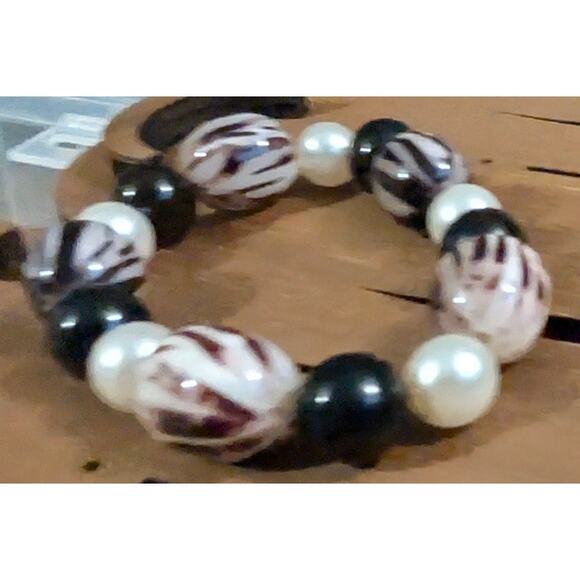 BUNDLE ONLY Vintage Beads Beaded Bracelet Stretch Black Faux Pearl Zebra - Picture 3 of 3